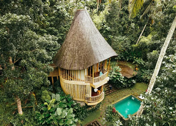 Villa Asep Gumi Bamboo Pesagi *