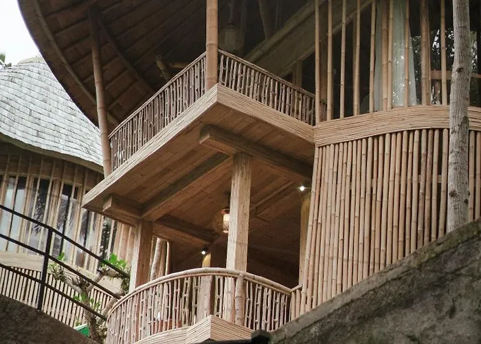 Villa Asep Gumi Bamboo Pesagi