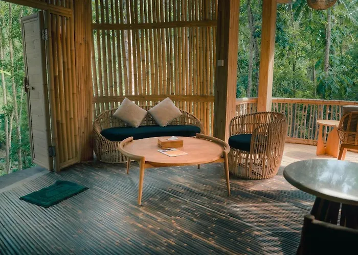 Asep Gumi Bamboo Pesagi Villa