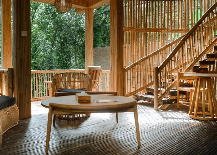 Villa Asep Gumi Bamboo Pesagi